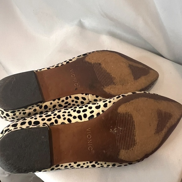 Vionic Black and Cream Animal Print Flats - Picture 8 of 8